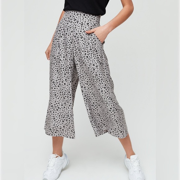 Aritzia Pants - Aritzia Sunday Best Leopard Sullivan Pant *Grey/After Dark*